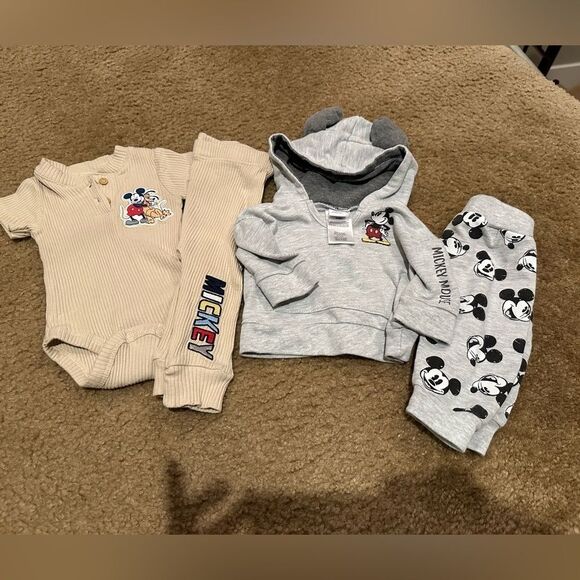 Disney Mickey Mouse Two Piece Baby Outfit Bundle Size 0-3 M - Picture 1 of 12